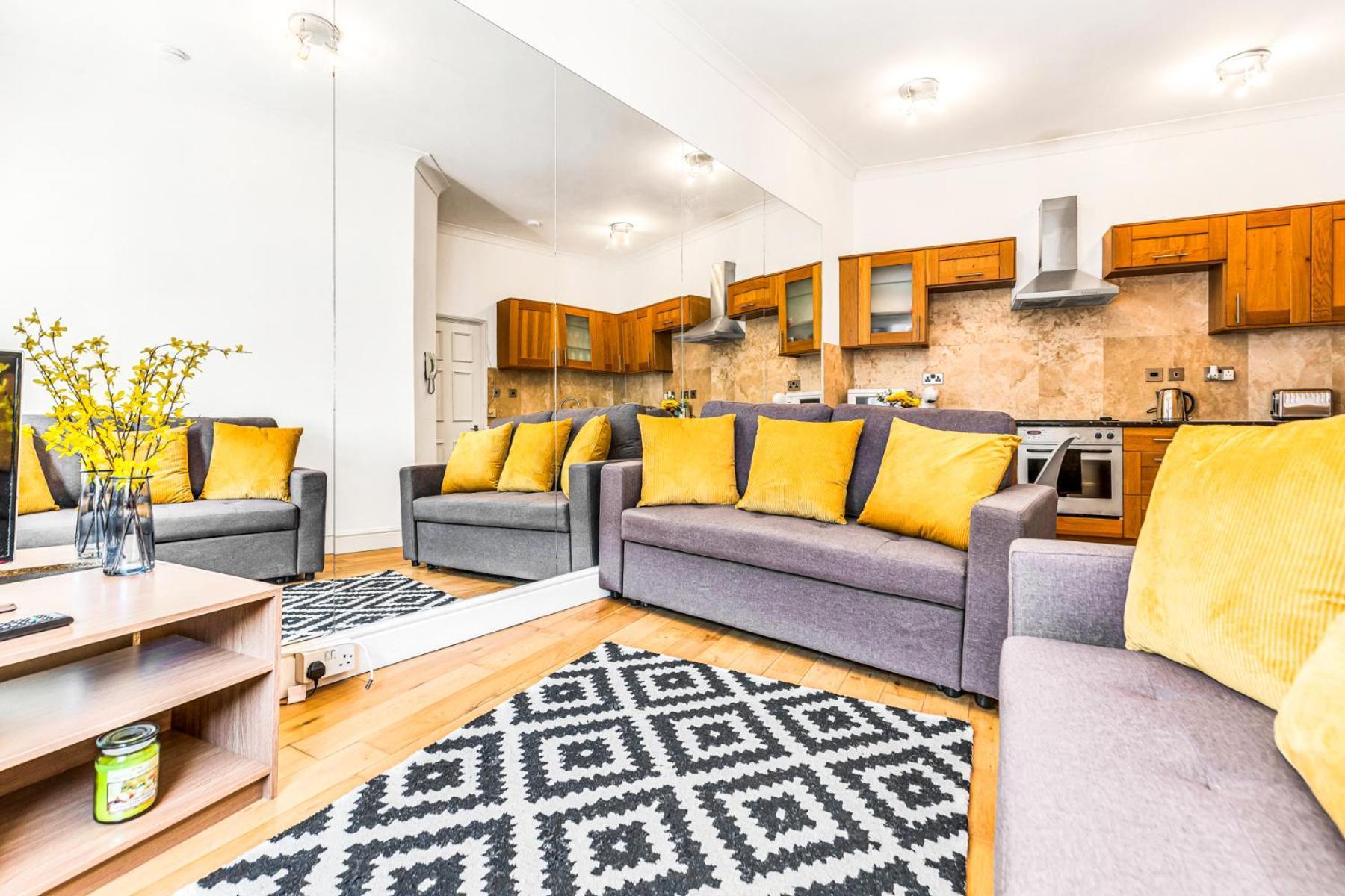 Luxstay2 Earls Court Apartment - Sleeps Up To 8 London Exterior photo